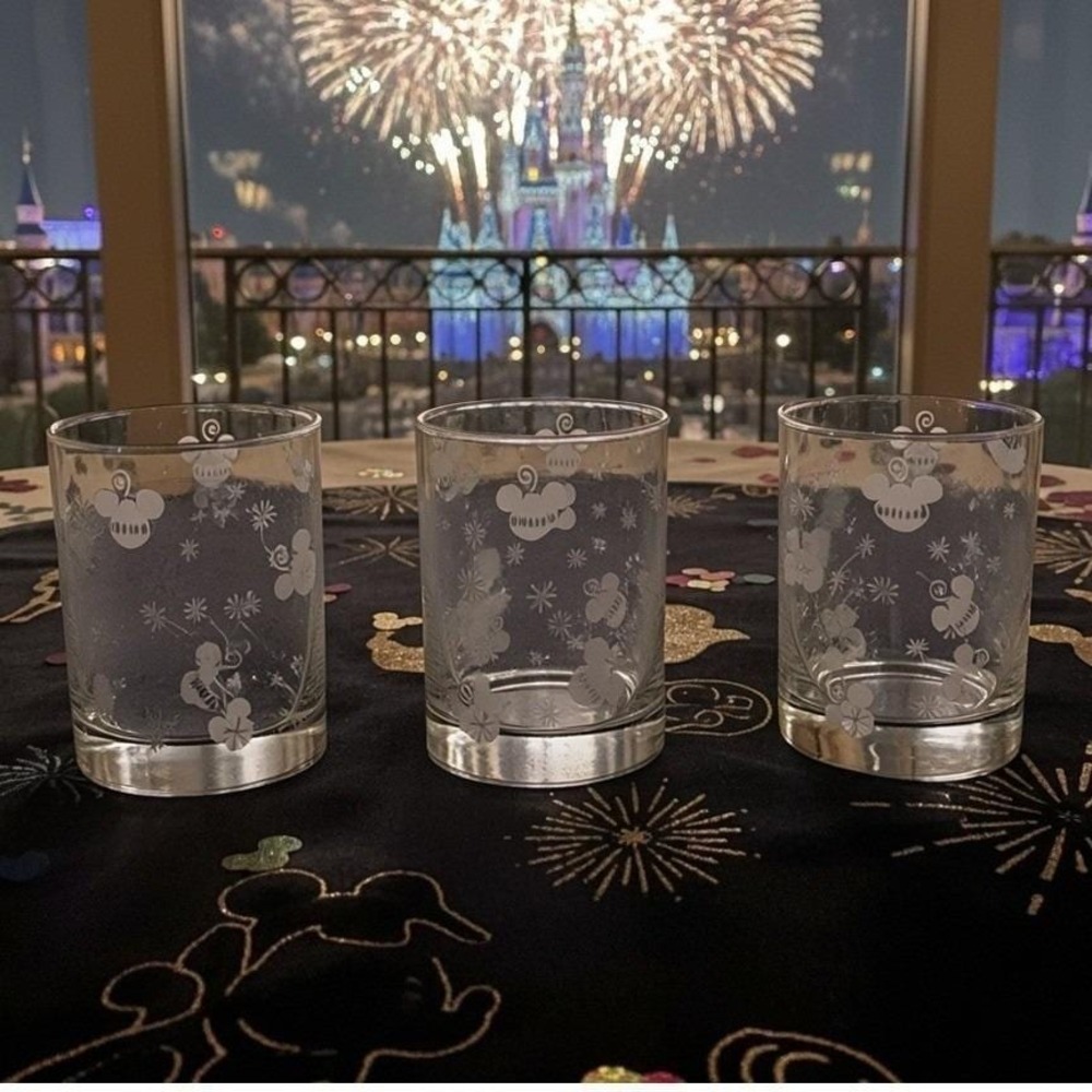 Walt Disney Parks & Resorts Holiday Lowball Tumblers, Set Of 3, Drinkware